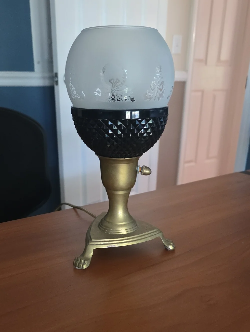 Antique-Style Brass Table Lamp with White Frosted Globe